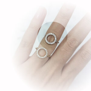 Diamond-Open-Circle-Ring-white-gold