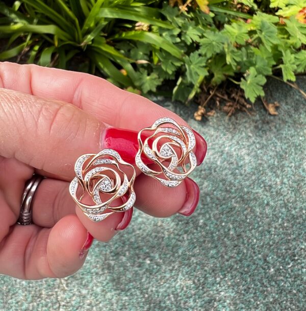 Rose Gold Flower Earrings