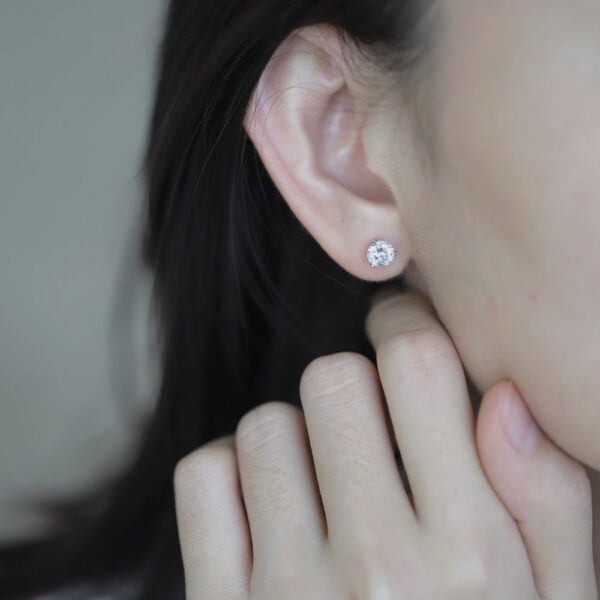 6mm Round Stud Earrings